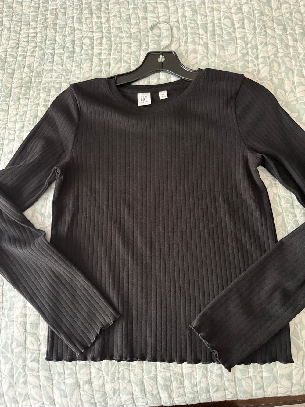 GAP Black Ribbed Crewneck Long Sleeve Top